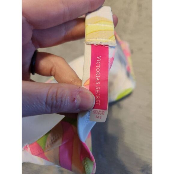 Victoria’s Secret Bikini Top 34B Strapless Floral Print Padded Bandeau Swimwear - Picture 3 of 3